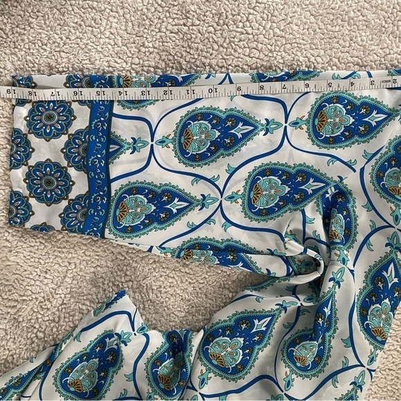 Violet and Claire Tunic Blouse,  with V-neck and 3/4 sleeves Size: 2X - Picture 9 of 13